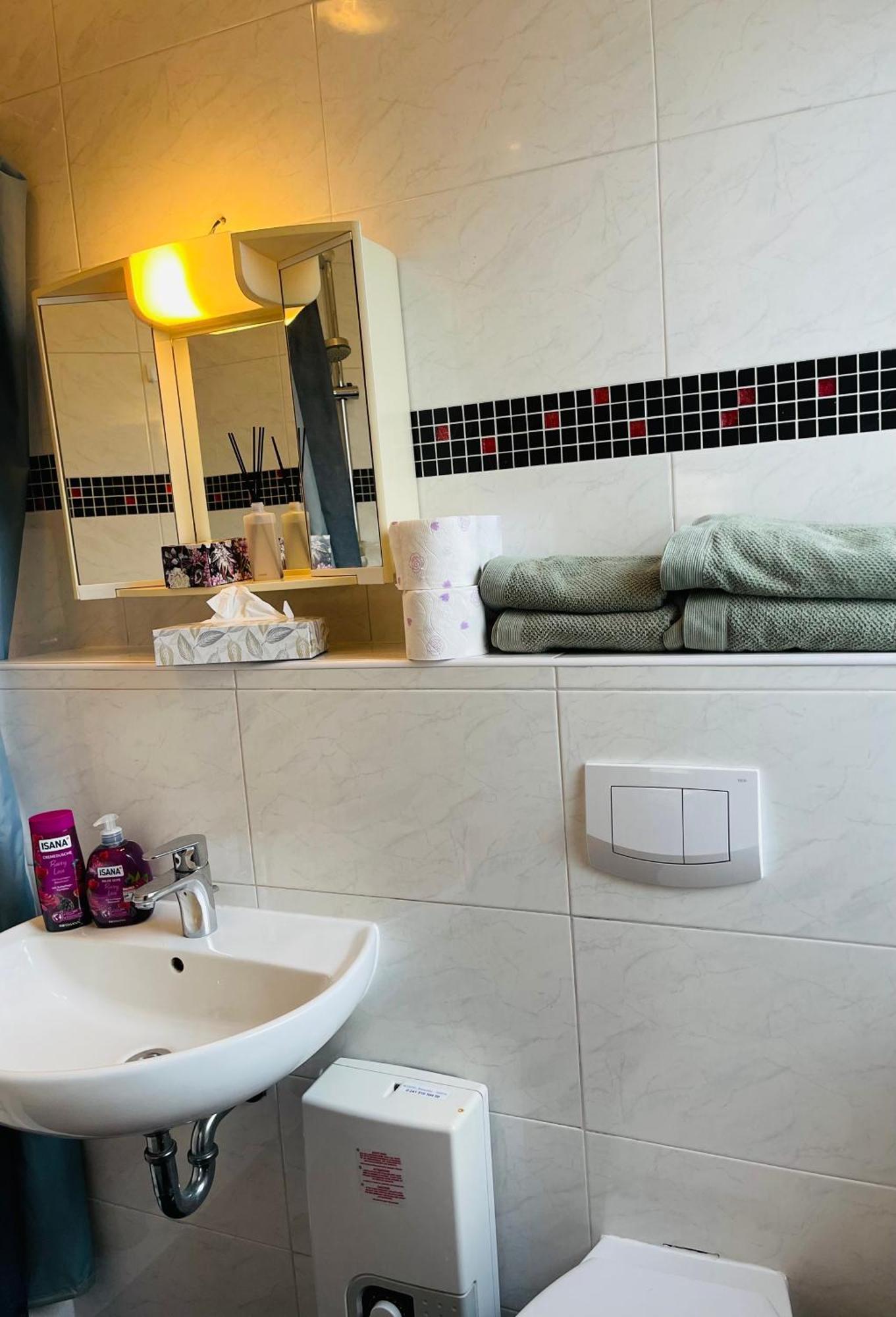 Hotel Shelby Apartments Garbsen Dış mekan fotoğraf